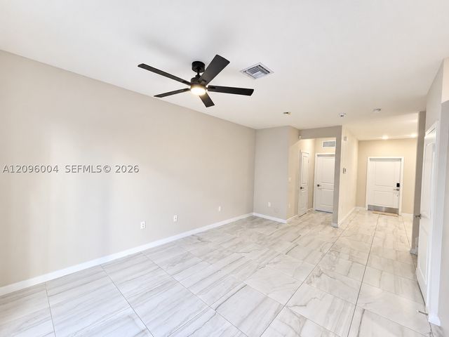2419 SE 11th St, Homestead, FL 33035