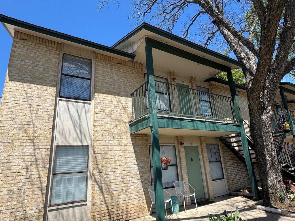 1624 Aquarena Springs DR A102, San Marcos, TX 78666
