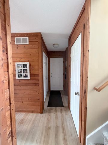 6585 Sinclair Road, Pipestone Twp, MI 49111