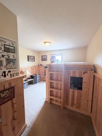 6585 Sinclair Road, Pipestone Twp, MI 49111