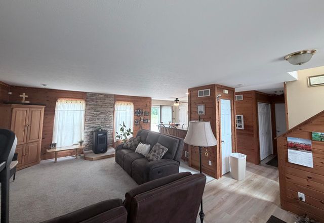 6585 Sinclair Road, Pipestone Twp, MI 49111