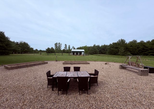 6585 Sinclair Road, Pipestone Twp, MI 49111