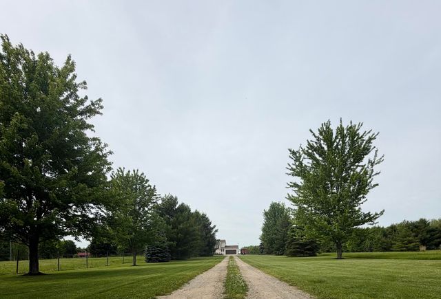 6585 Sinclair Road, Pipestone Twp, MI 49111