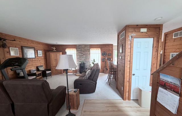 6585 Sinclair Road, Pipestone Twp, MI 49111