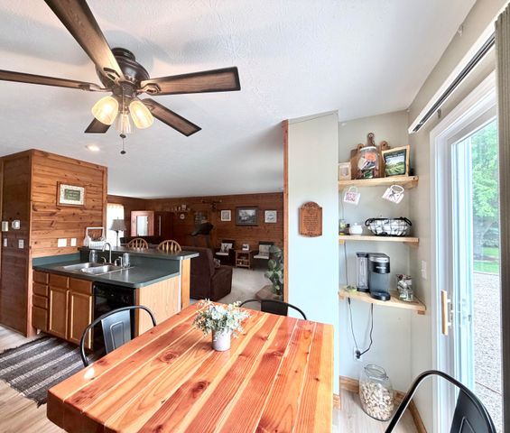 6585 Sinclair Road, Pipestone Twp, MI 49111