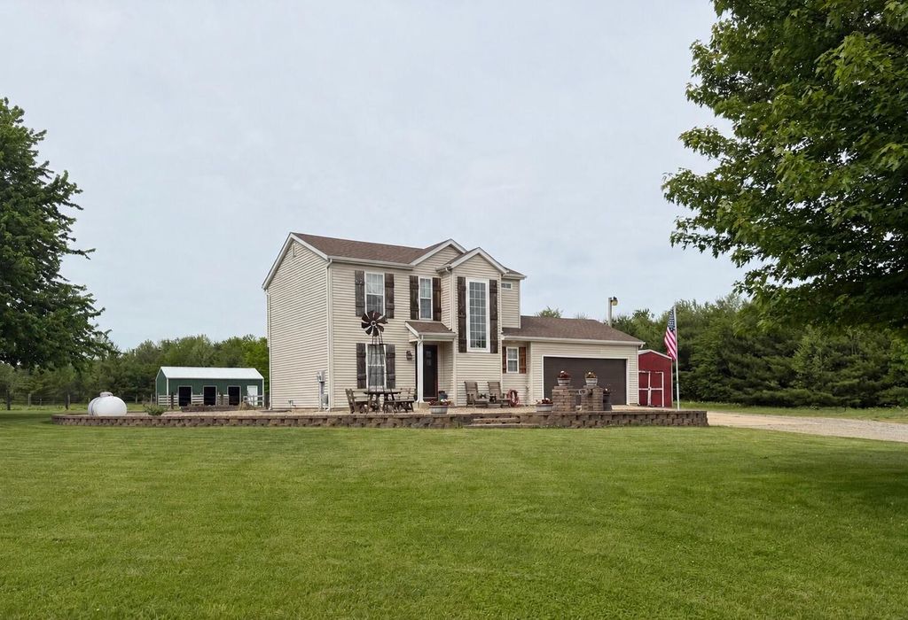 6585 Sinclair Road, Pipestone Twp, MI 49111