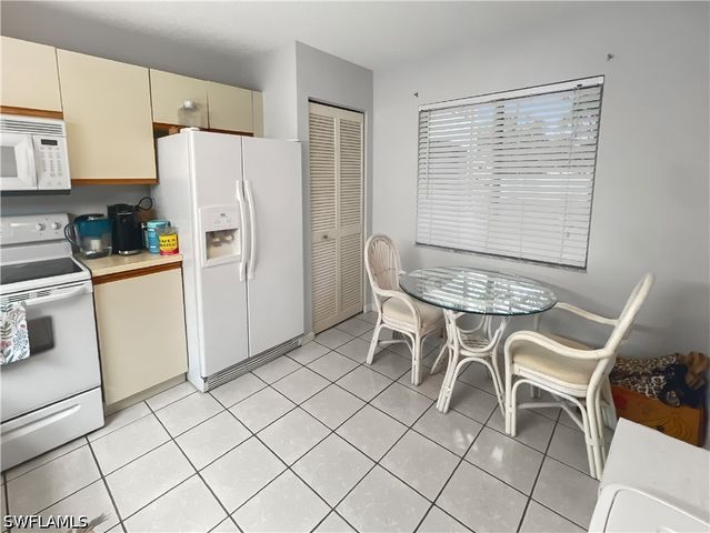 5955 Bloomfield CIR A107, Naples, FL 34112