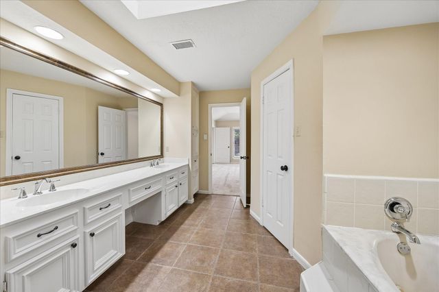 6506 Prairie Dunes Drive, Houston, TX 77069
