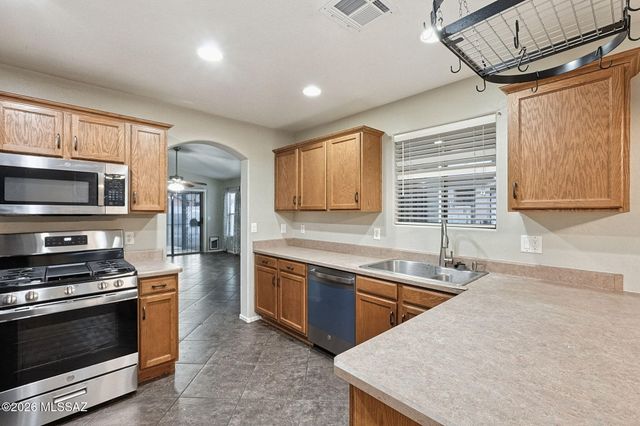 7550 S Carlisle Avenue, Tucson, AZ 85746