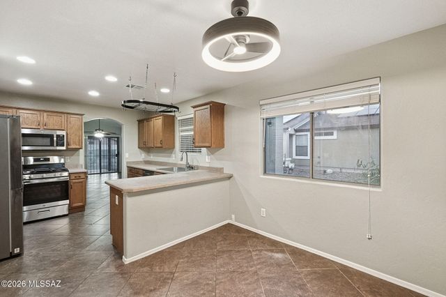 7550 S Carlisle Avenue, Tucson, AZ 85746