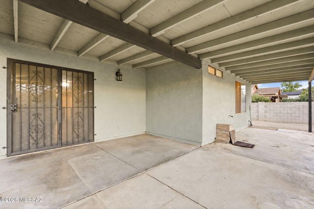 7550 S Carlisle Avenue, Tucson, AZ 85746