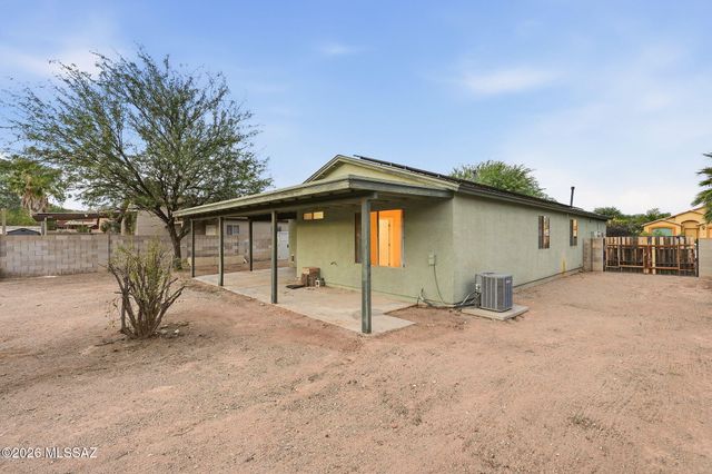 7550 S Carlisle Avenue, Tucson, AZ 85746