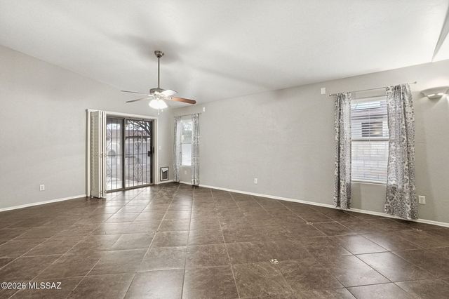 7550 S Carlisle Avenue, Tucson, AZ 85746