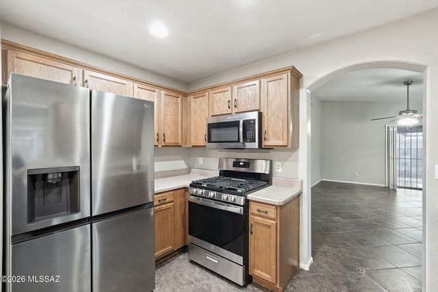 7550 S Carlisle Avenue, Tucson, AZ 85746