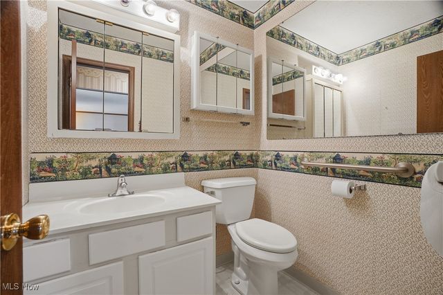 9536 Brimfield Drive, Mentor, OH 44060