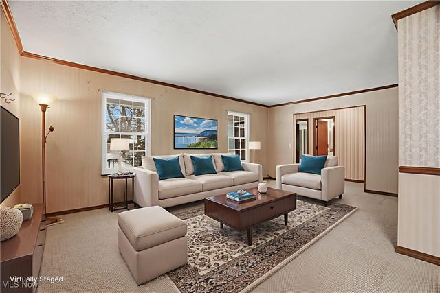 9536 Brimfield Drive, Mentor, OH 44060