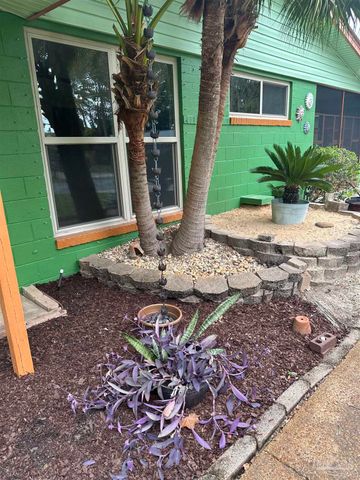 207 California Dr Ne, Ft Walton Beach, FL 32548