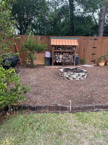 207 California Dr Ne, Ft Walton Beach, FL 32548