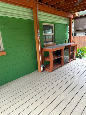207 California Dr Ne, Ft Walton Beach, FL 32548