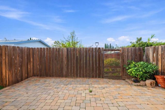 12824 Granada Drive 322, Poway, CA 92064