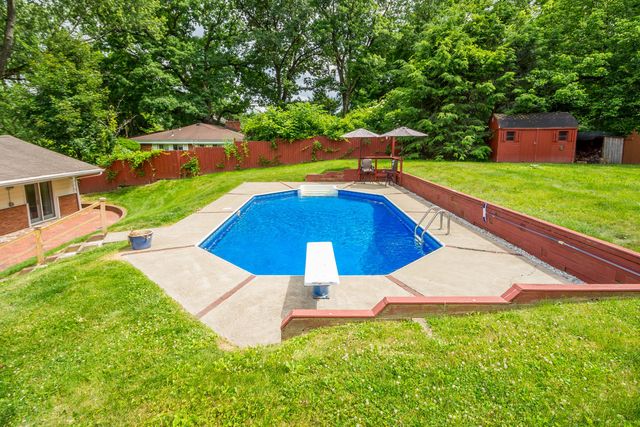 200 Kimber DRIVE, Peters Twp, PA 15317