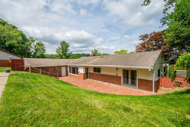 200 Kimber DRIVE, Peters Twp, PA 15317