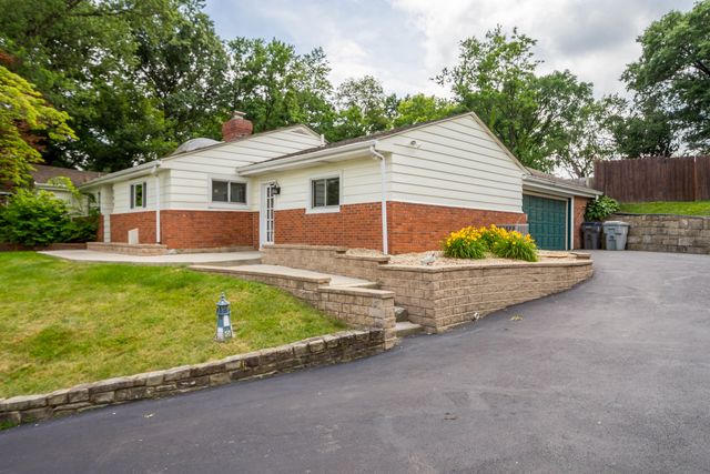 200 Kimber DRIVE, Peters Twp, PA 15317