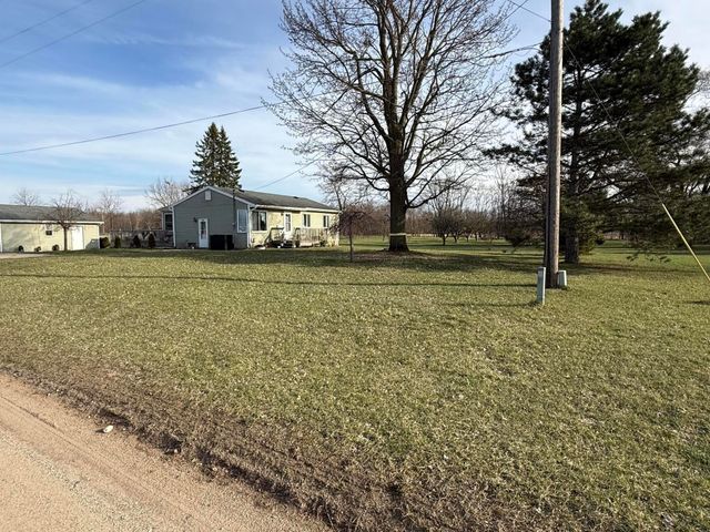 1050 Sidlauskas Drive Nw, Sparta Twp, MI 49345