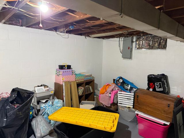 1050 Sidlauskas Drive Nw, Sparta Twp, MI 49345