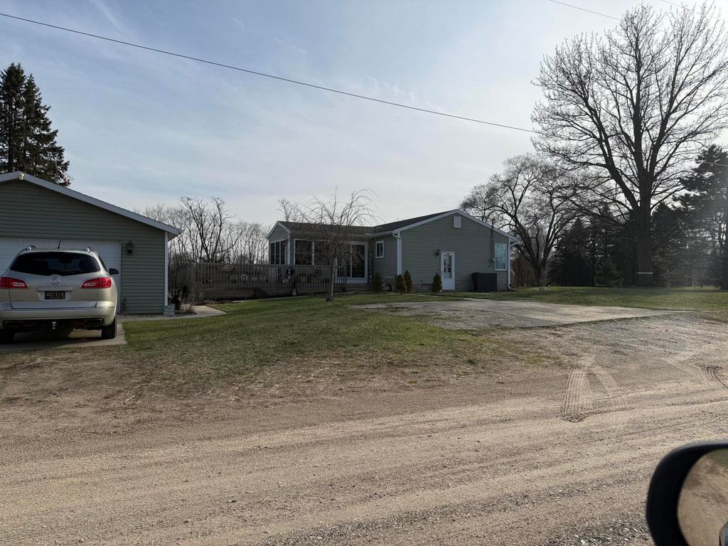 1050 Sidlauskas Drive Nw, Sparta Twp, MI 49345