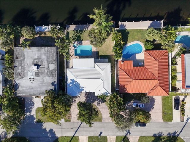 2031 NE 14th Ct, Fort Lauderdale, FL 33304