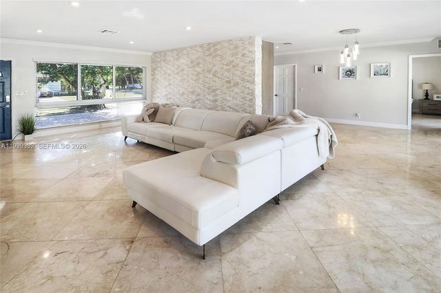 2031 NE 14th Ct, Fort Lauderdale, FL 33304