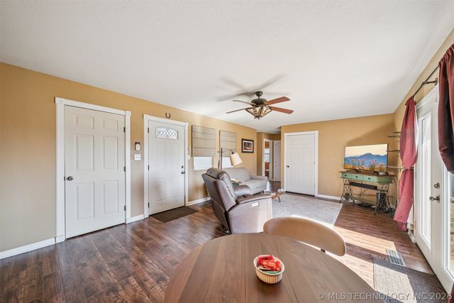 18550 E Admiral Boulevard, Catoosa, OK 74015