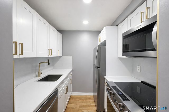 23 Charter Oak Place APT 1, Hartford, CT 06106