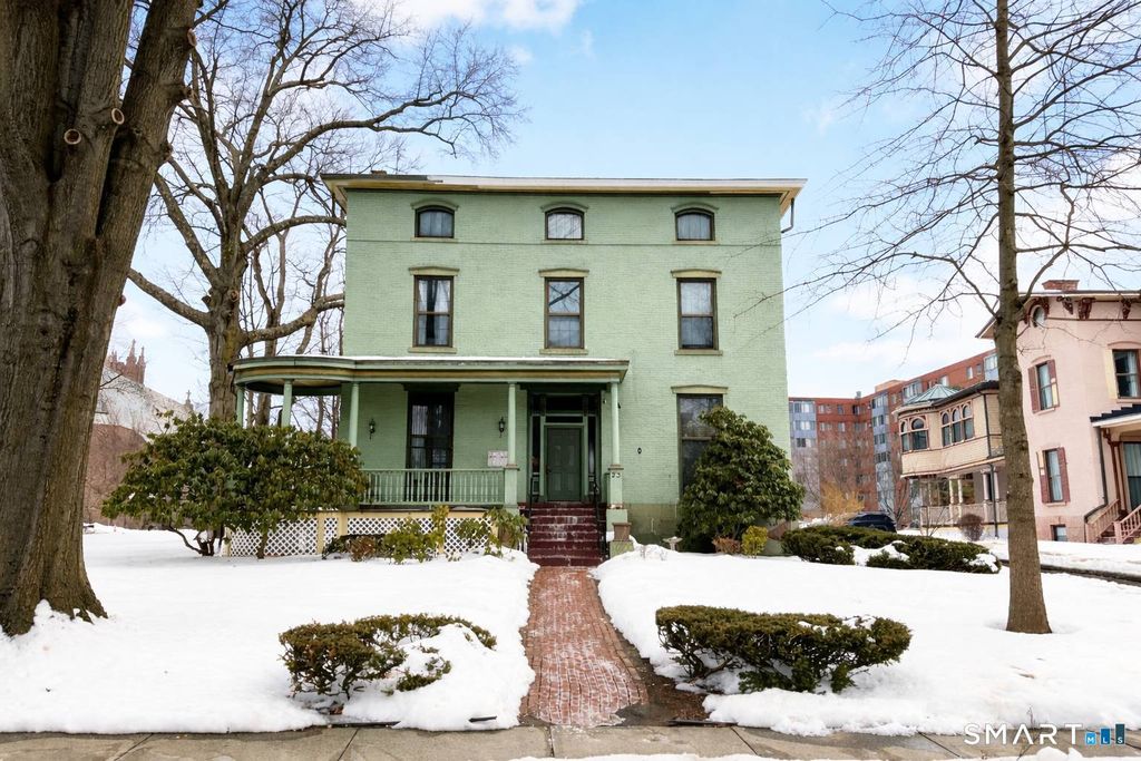 23 Charter Oak Place APT 1, Hartford, CT 06106