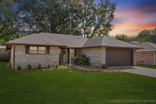 1724 SE East Drive, Bartlesville, OK 74006