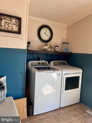 10 CIRCLE DR, Nottingham, PA 19362