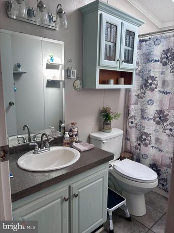 10 CIRCLE DR, Nottingham, PA 19362