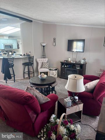 10 CIRCLE DR, Nottingham, PA 19362