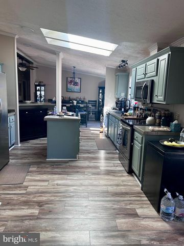 10 CIRCLE DR, Nottingham, PA 19362