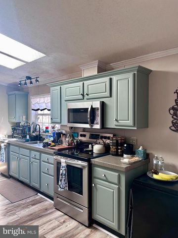 10 CIRCLE DR, Nottingham, PA 19362