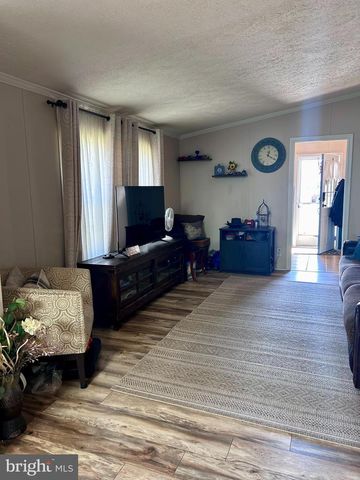 10 CIRCLE DR, Nottingham, PA 19362