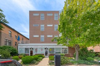 915 S Oak Park Avenue 1B, Oak Park, IL 60304