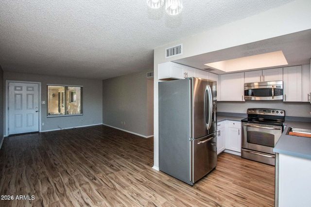 17242 N 16TH Drive 8, Phoenix, AZ 85023