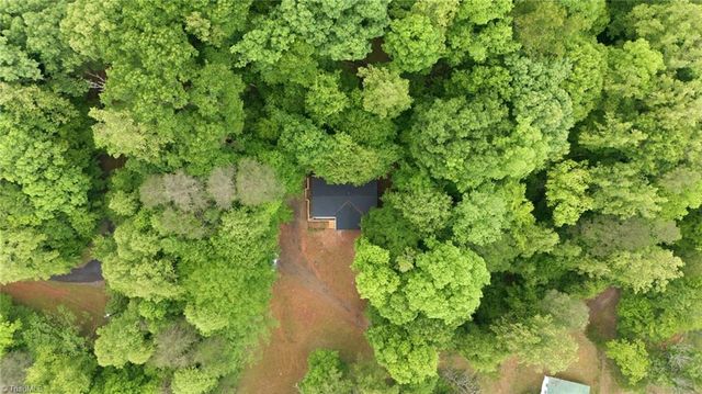 1402 Good Hope Drive, Walnut Cove, NC 27052