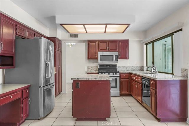 14639 Stallion, Victorville, CA 92392