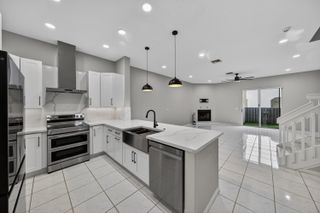 835 NE 17th Way, Fort Lauderdale, FL 33304