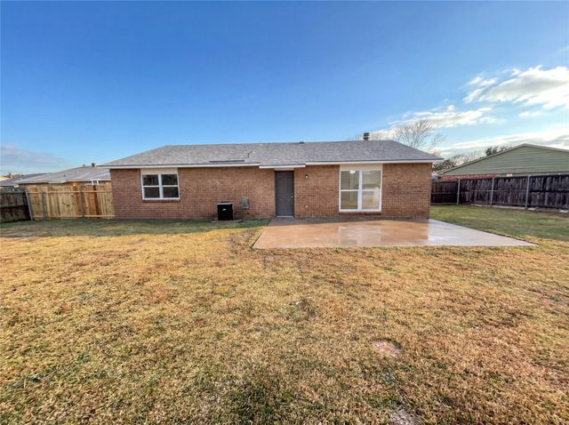 3732 Sugarberry Drive, Mesquite, TX 75150