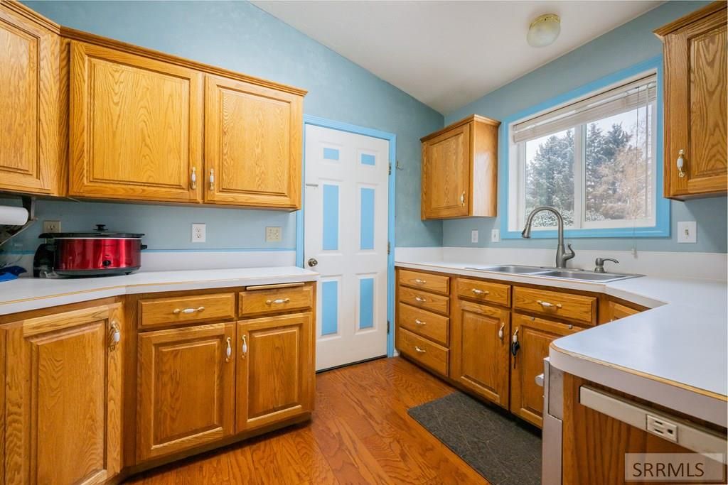 Image 13 of property listing at 3850 E 12 N, Rigby, ID 83442