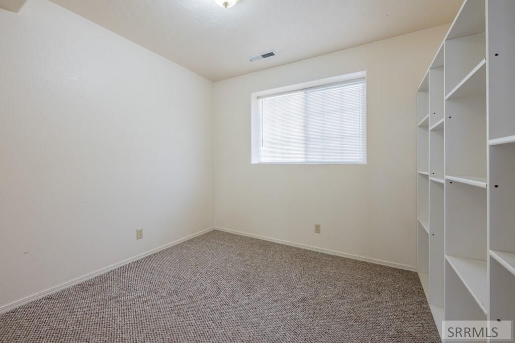 Image 33 of property listing at 3850 E 12 N, Rigby, ID 83442